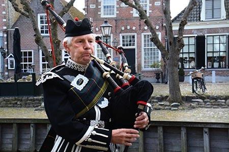 150417 Museum Sloten doedelzakspeler