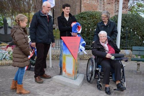 Familie Veldstra monument Ouwsterhaule