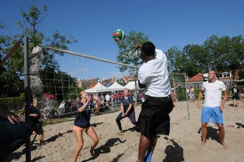 150825 Beachvolleybal Langweer