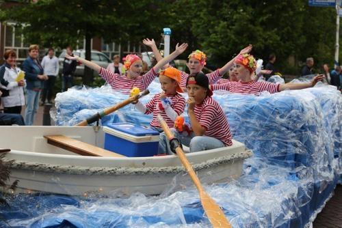 150827 Optocht Langweer2