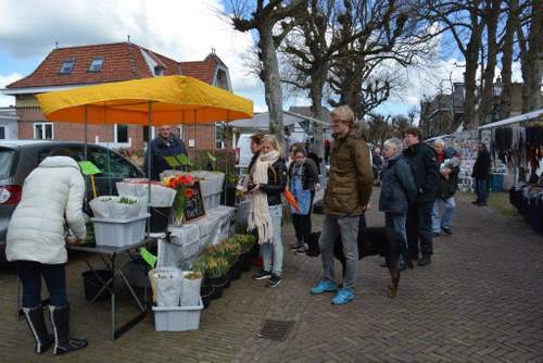 160417 Opening watersportseizoen braderie