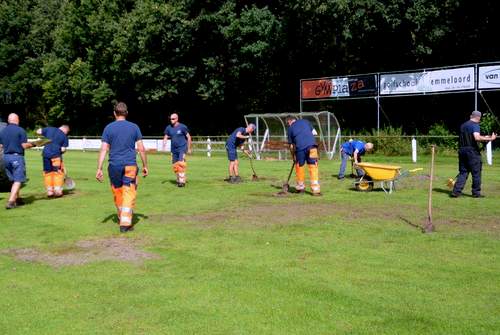 160819 Engerlingen emelten Renado nematoden hard werken