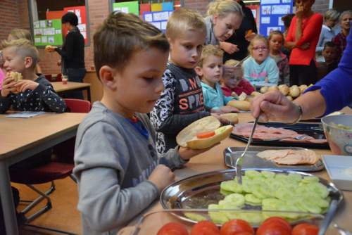 161102 Gezonde school broodje