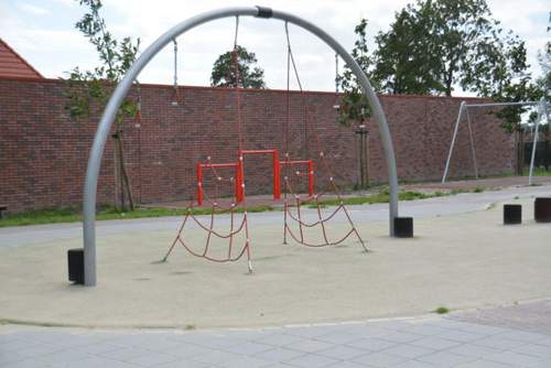 170804 Schoolplein Swannestee Langweer speeltoestel