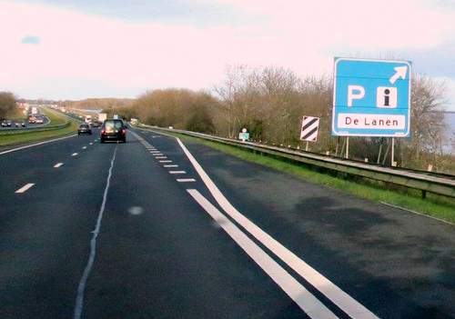 171030 De Lanen parkeerplaats snelweg A6