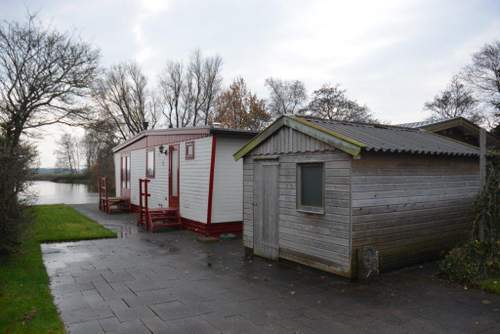 171206 Houtvaart Boornzwaag caravan