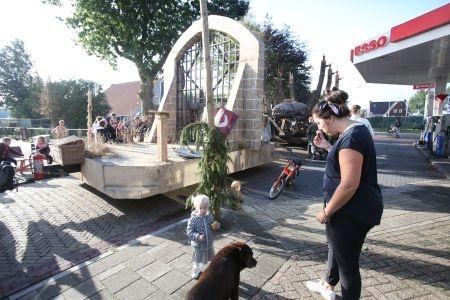 190905 Optocht opstellen koffie