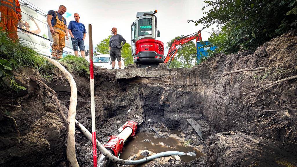 230725 Langweer breuk waterleiding JoostVisse 2r c MennoDijkstra