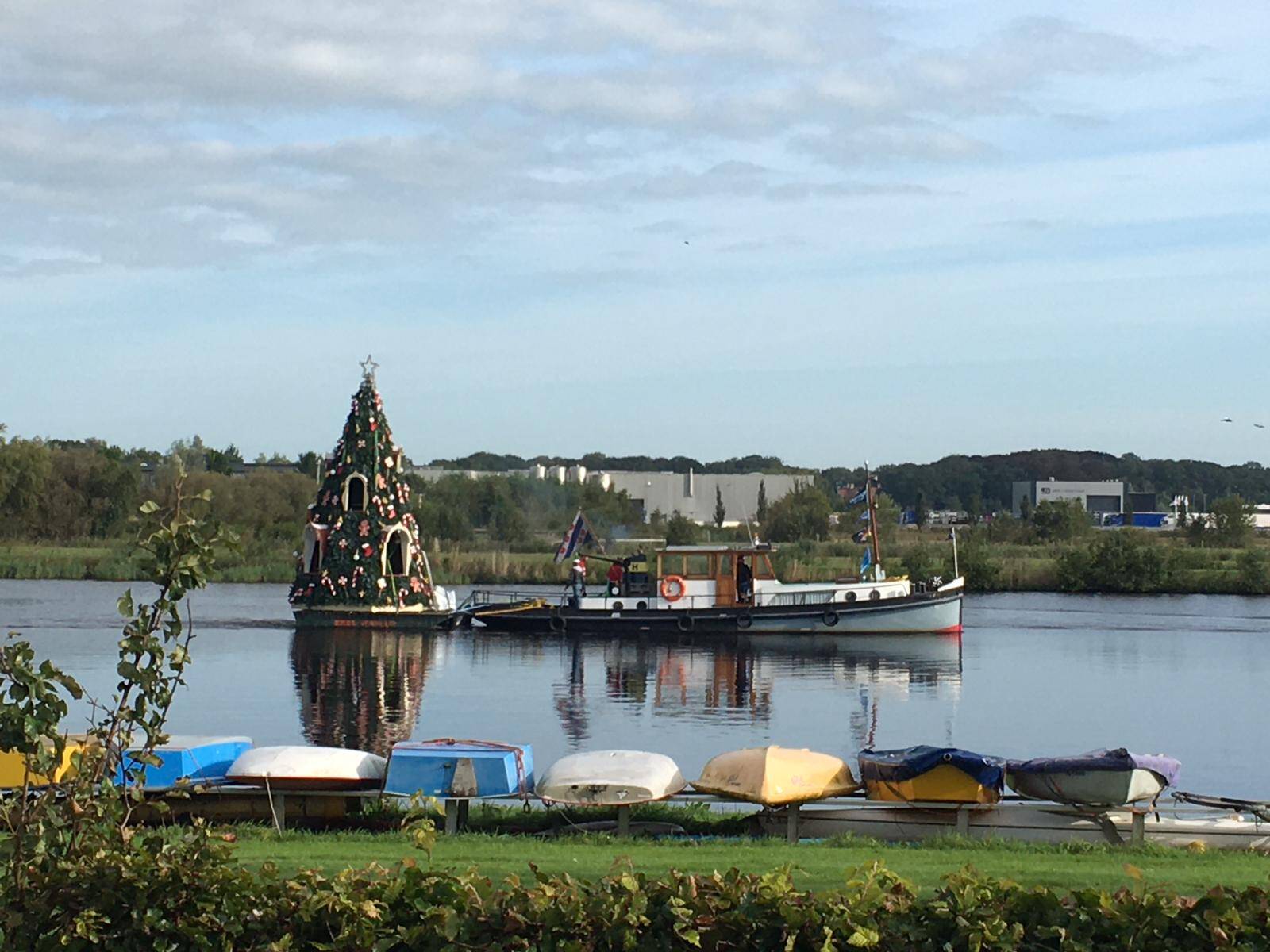 230924 SIntNyk varendekerstboom c PieterTaconis2