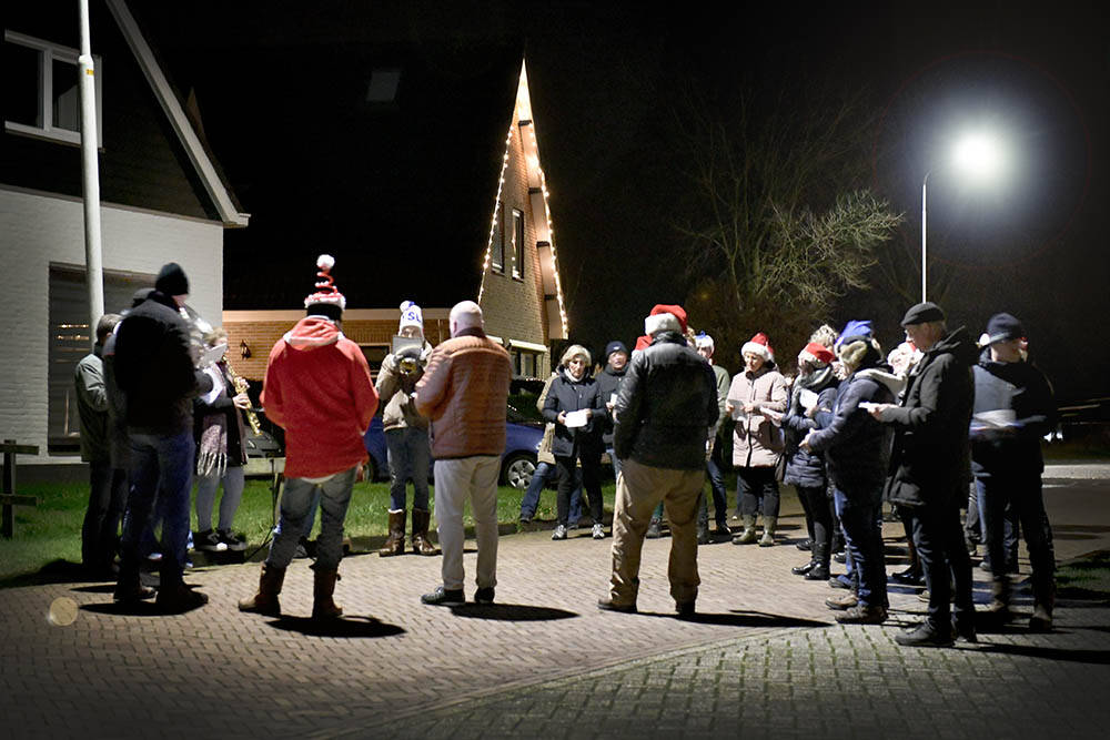 231224 Idskenhuizen SintNYk kerstzingen 1 1000