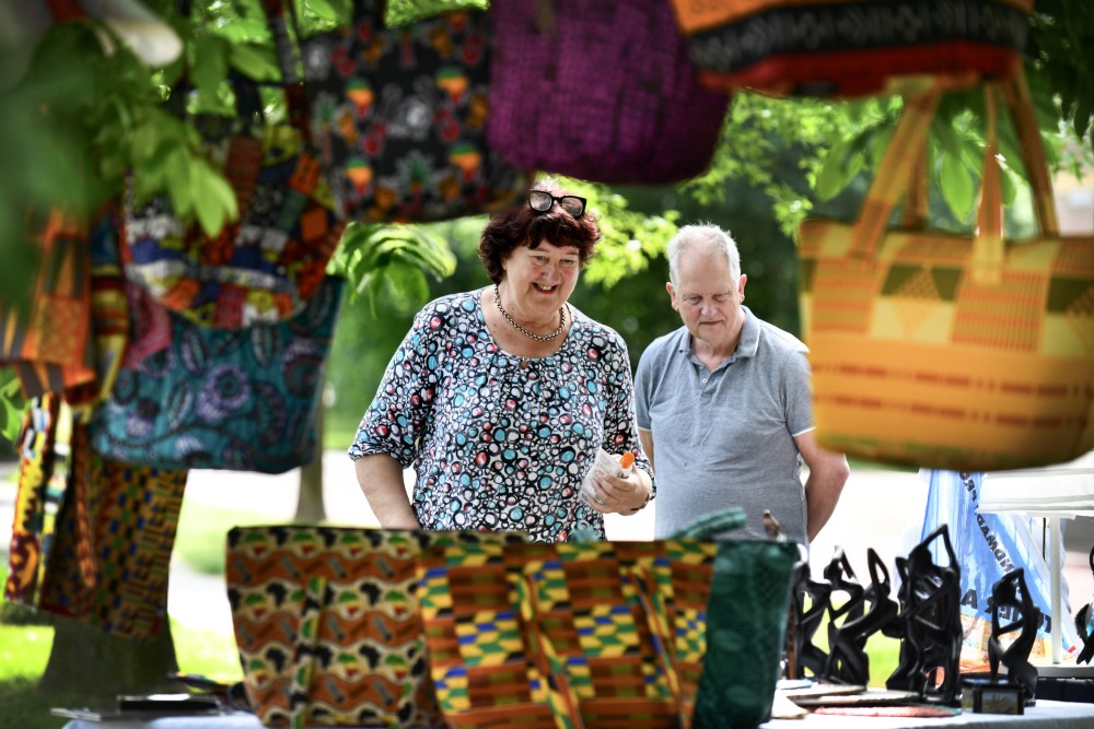 240517 SintNyk Doniahiem reunie markt 40jaar 5  1000