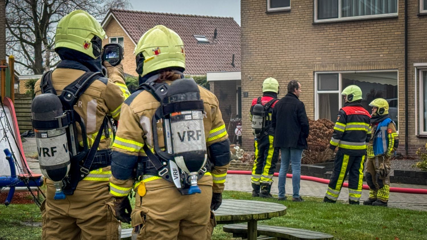 241224 SintNyk schoorsteenbrand 2 c Byldbrege MennoDijkstra (  1500)