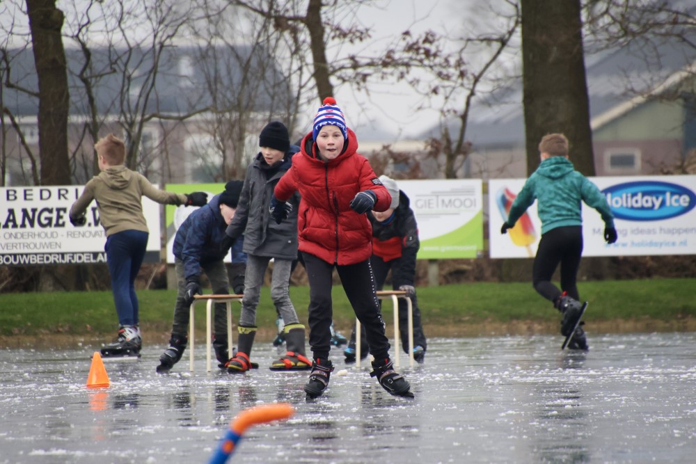 240111 SintNyk ijsbaan schaatsplezier c YvonneBijma 12  1000