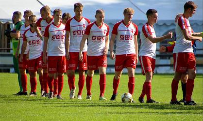 Koploper Renado wint van hekkensluiter Blauwhuis